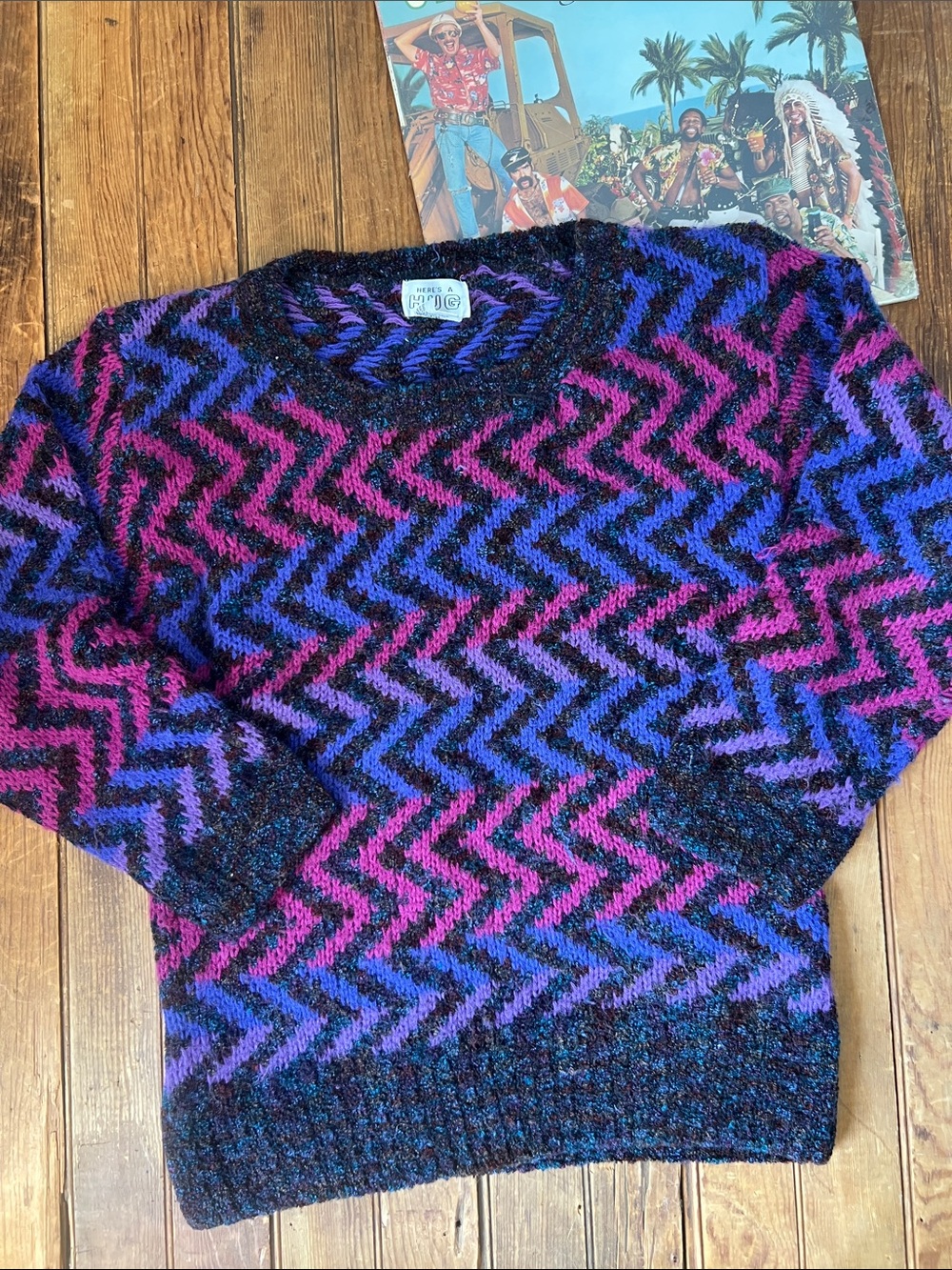 Vintage 90’s Women’s Chevron Crewneck Sweater acrylic in Purple and Pink